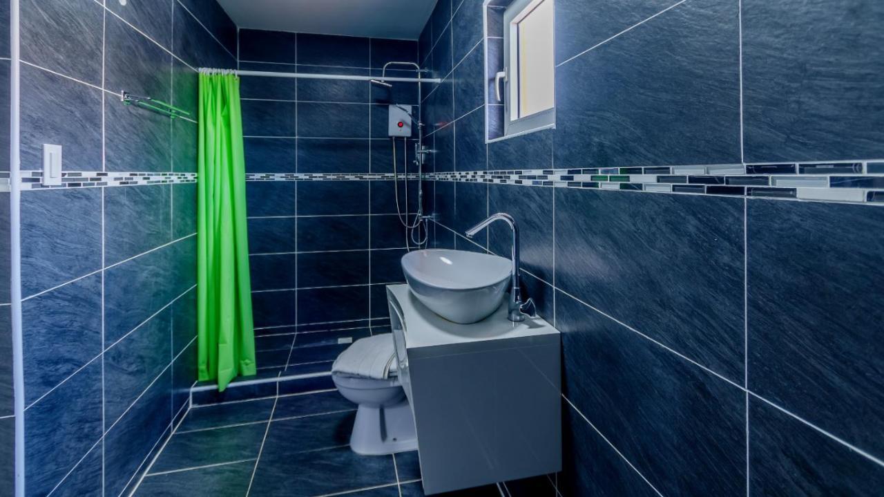 Omira Apartment Suites וילמסטאד מראה חיצוני תמונה