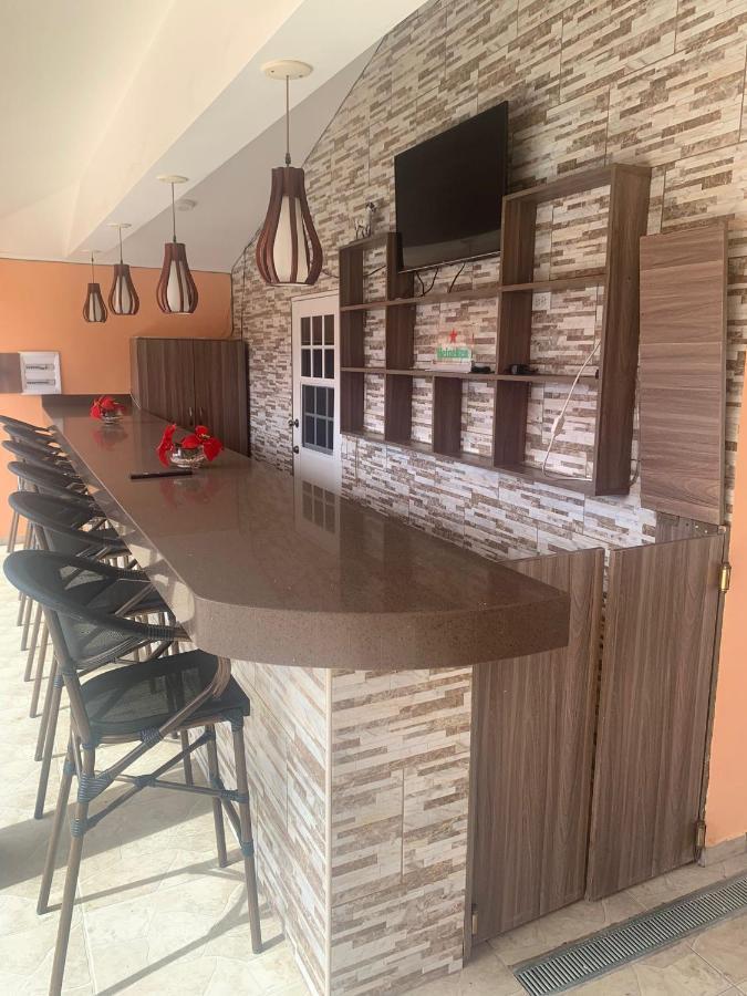 Omira Apartment Suites וילמסטאד מראה חיצוני תמונה