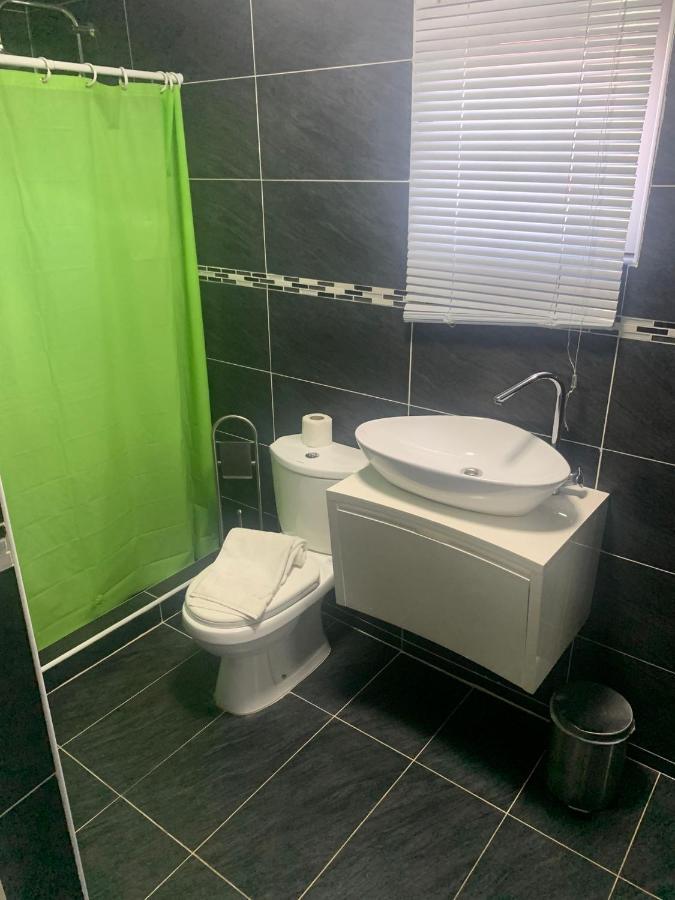 Omira Apartment Suites וילמסטאד מראה חיצוני תמונה