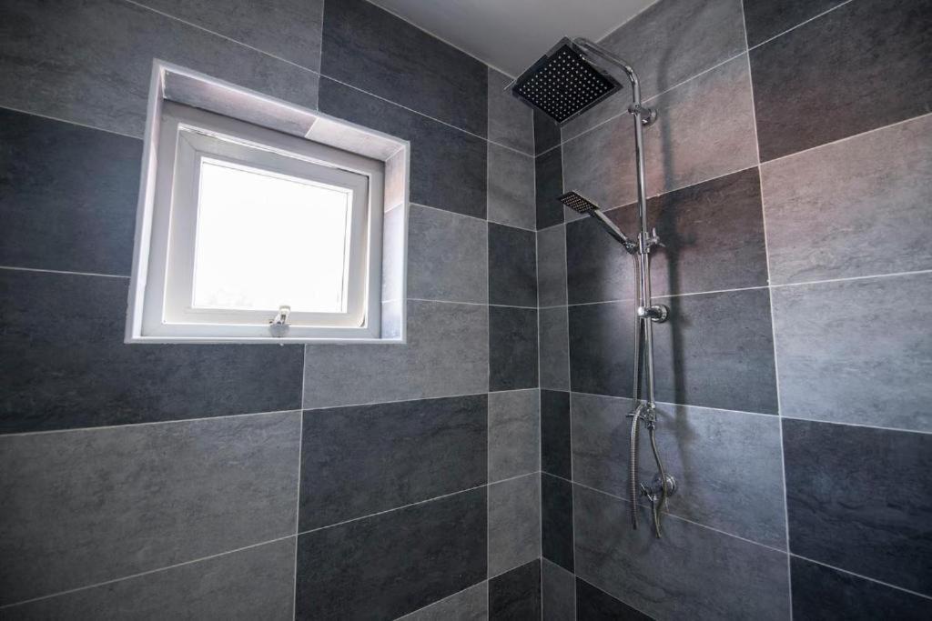 Omira Apartment Suites וילמסטאד מראה חיצוני תמונה